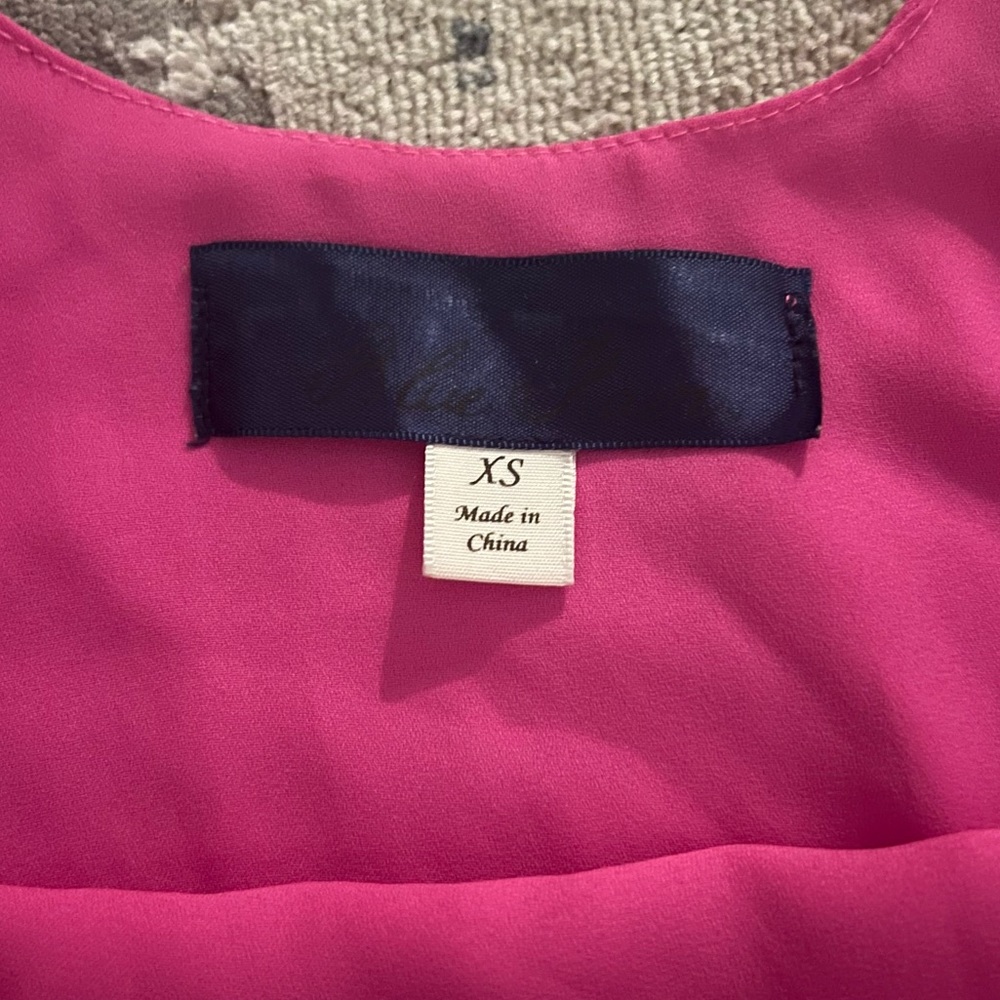 XS Blue Rain Francesca’s Pink Cold Shoulder Top - Picture 3 of 3